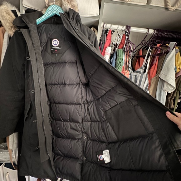 Canada Goose Kensington Jacket - Lightly used, no wear and tear! - Picture 7 of 16